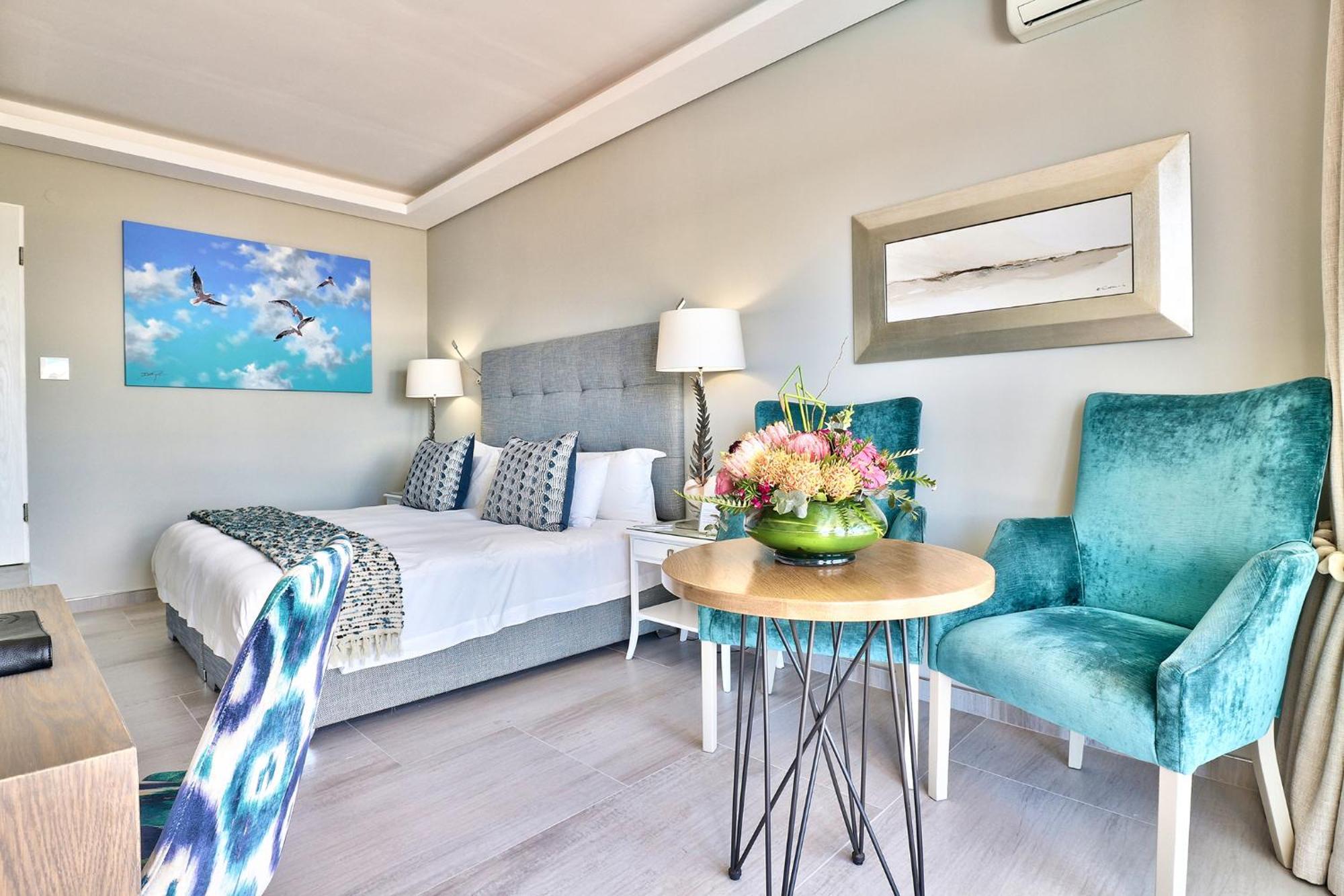 Chambre Lit King-Size ou Lits Jumeaux Voyageur - Côté Terrasse de la Piscine