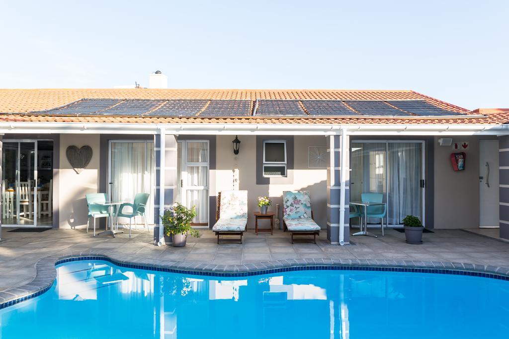 Chambre Lits Jumeaux - Vue sur Piscine