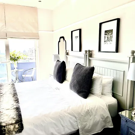 The Villa Rosa Hotel & Self-Catering Apartments-3